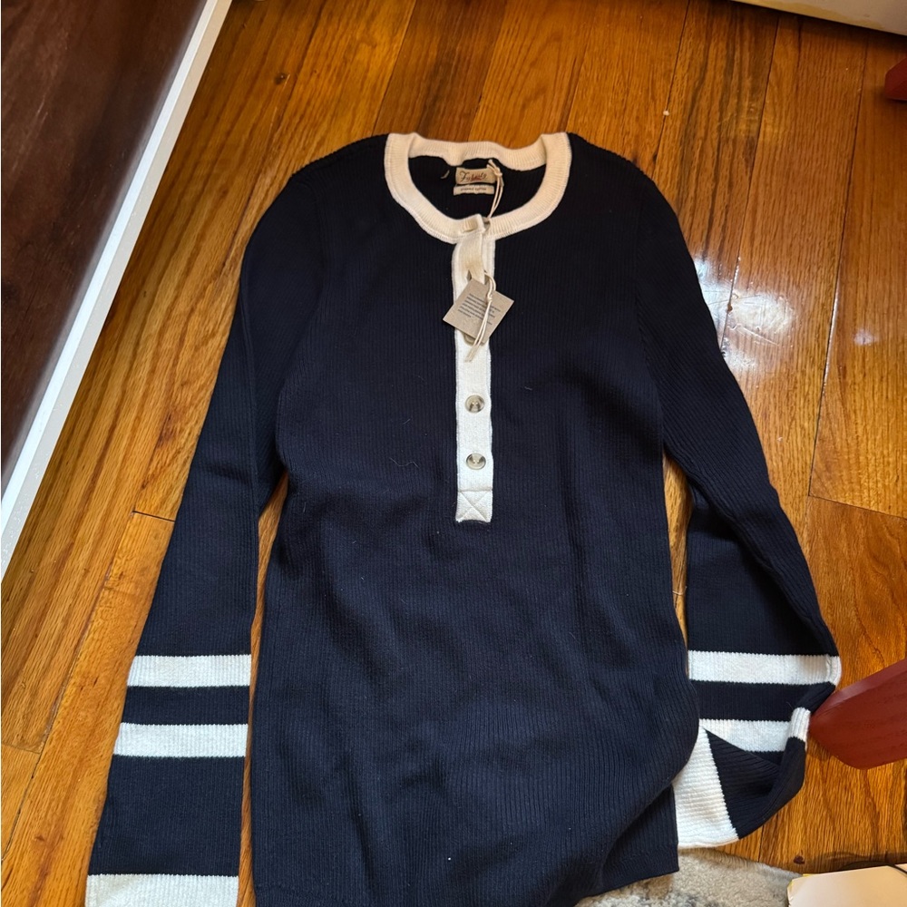 NWT Faherty henley sweater